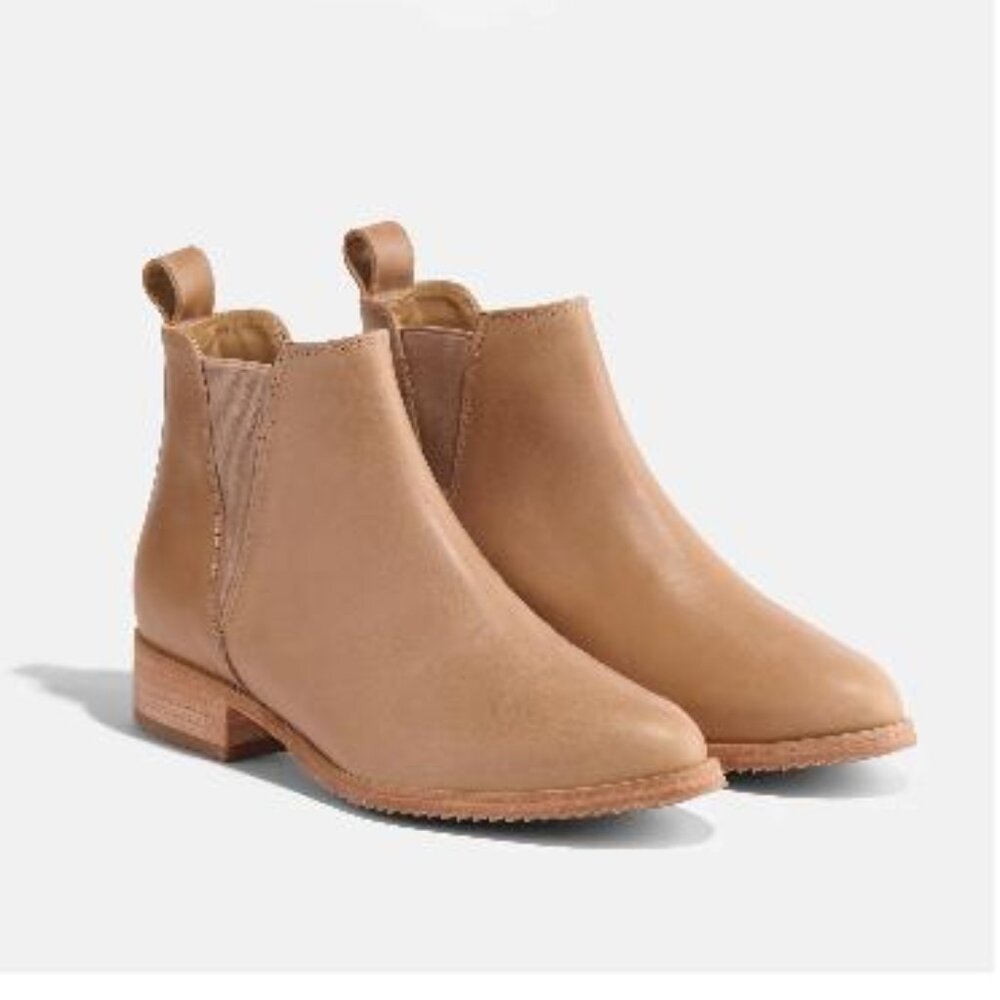 Eva Everyday Chelsea Boot (6.5)